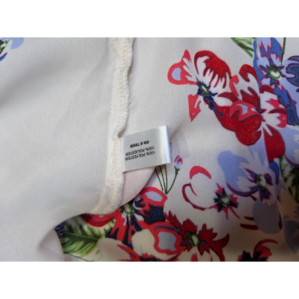Violet + Claire Floral V-Neck Blouse White Blue Red Tiered Bell Sleeve Top 1X - Picture 6 of 8